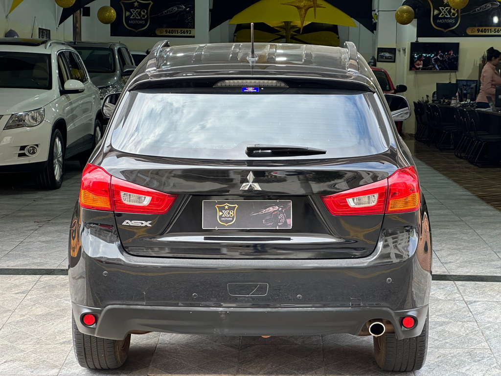 Mitsubishi ASX Preto