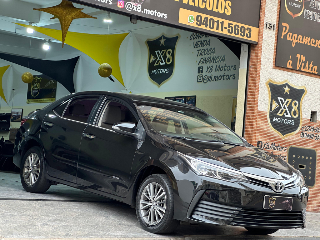Toyota Corolla Preto