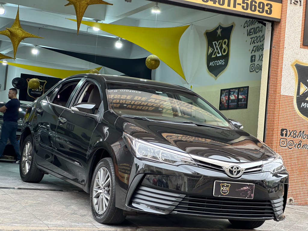 Toyota Corolla Preto