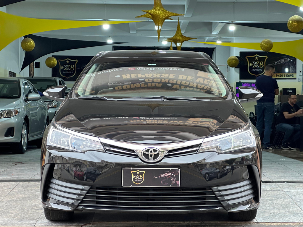 Toyota Corolla Preto