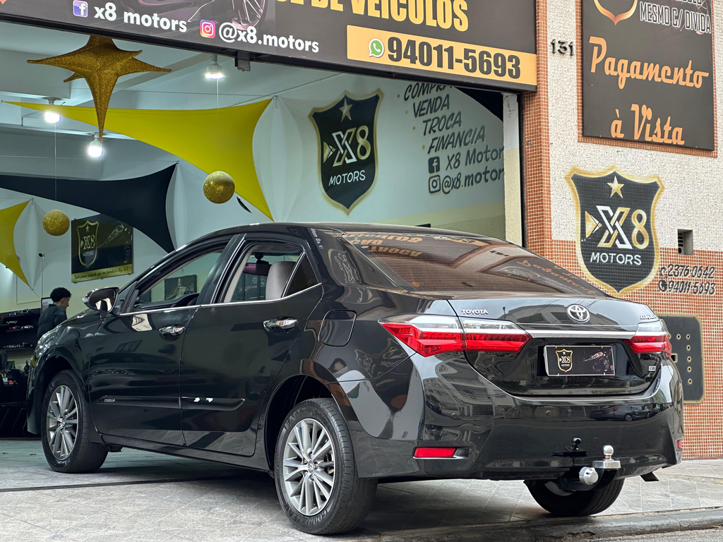 Toyota Corolla Preto