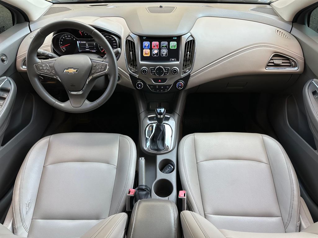 Chevrolet Cruze Sedan Prata