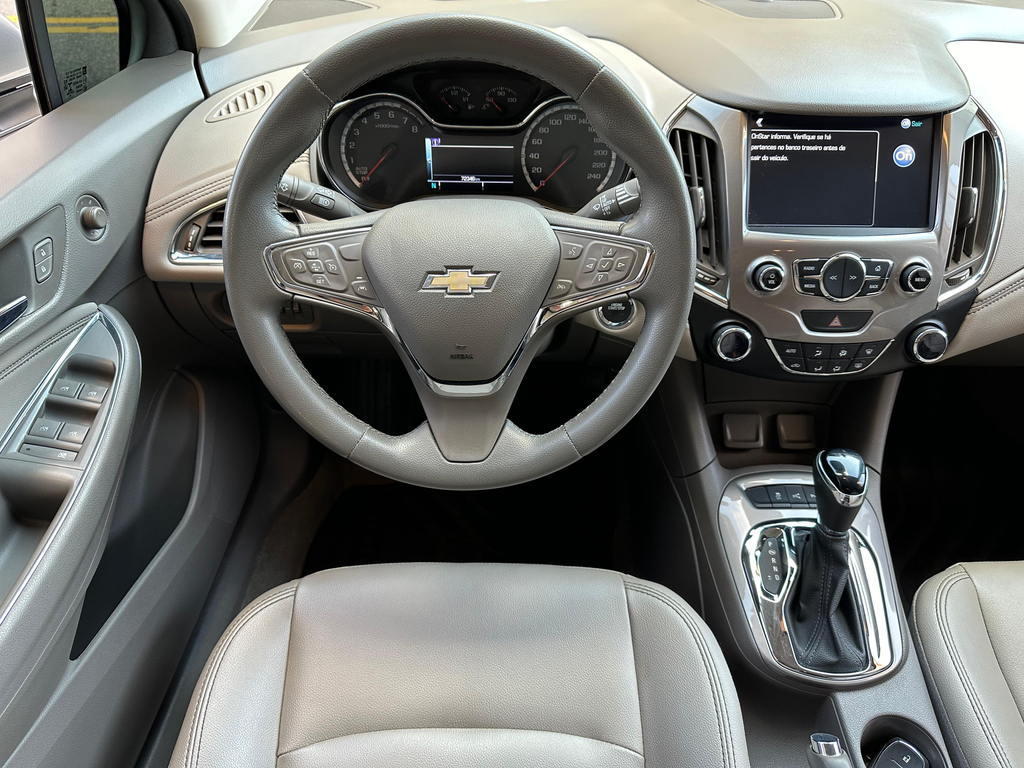 Chevrolet Cruze Sedan Prata