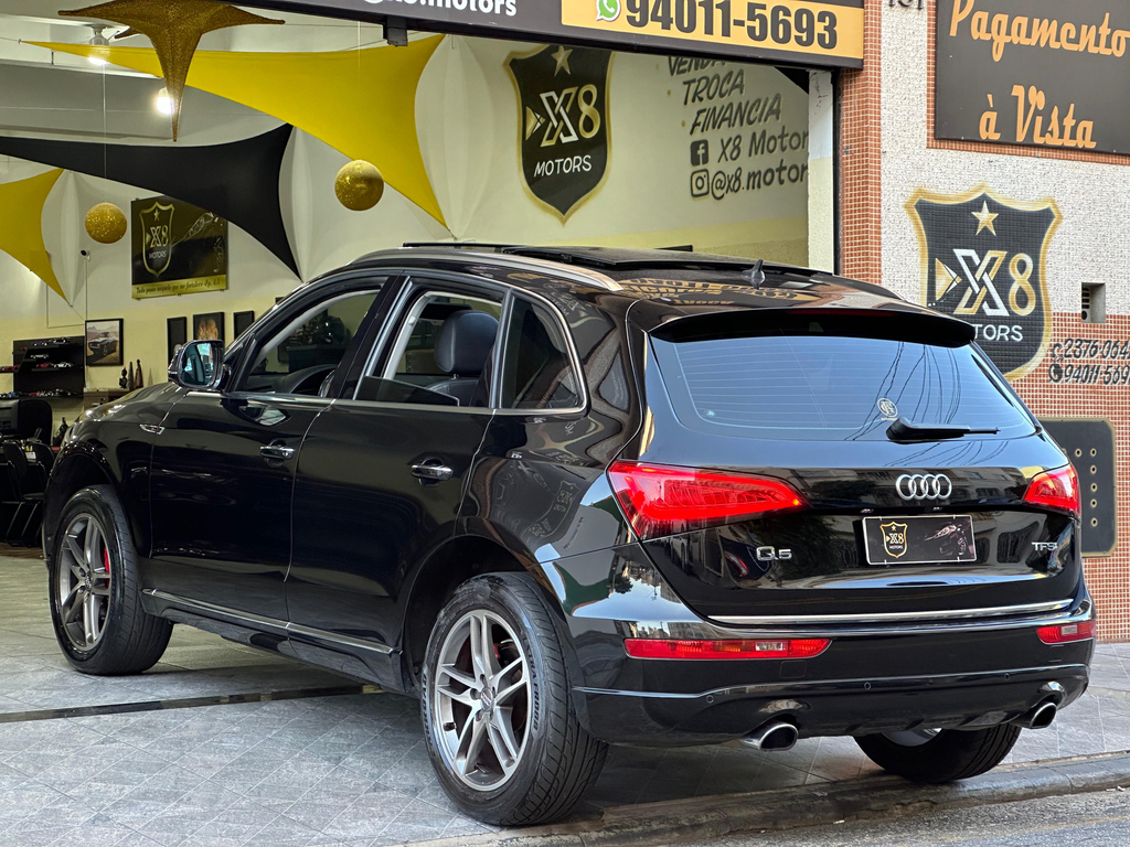 Audi Q5 Preto
