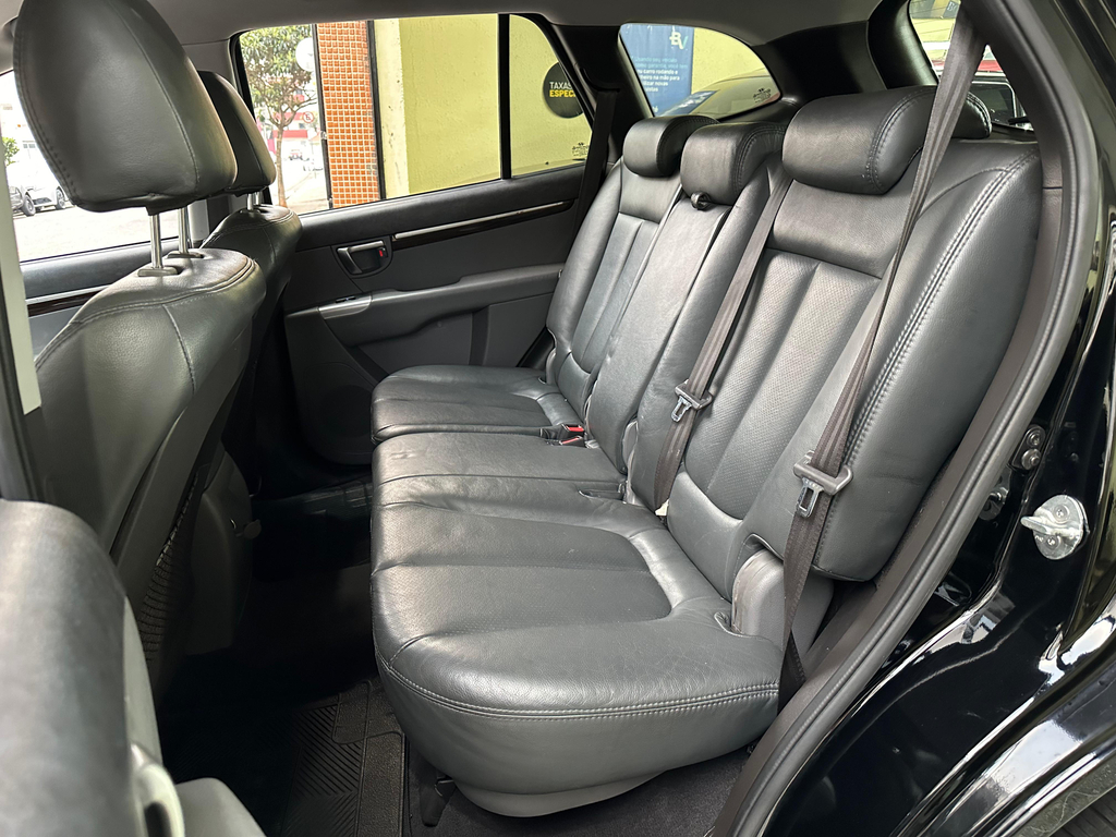 Hyundai Santa Fe Preto