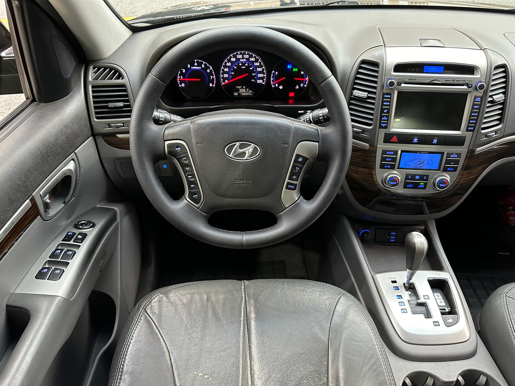 Hyundai Santa Fe Preto