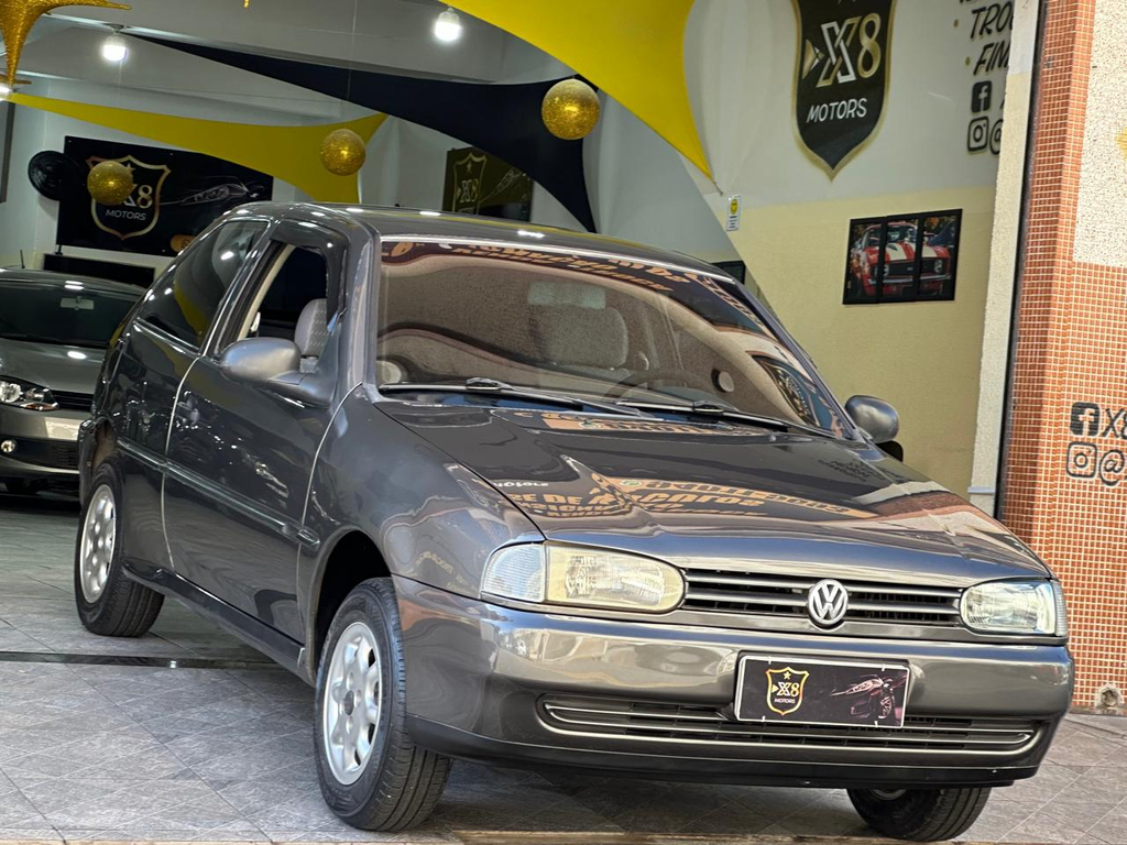 Volkswagen Gol Cinza