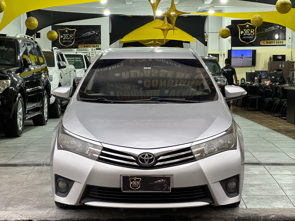 Toyota Corolla Prata