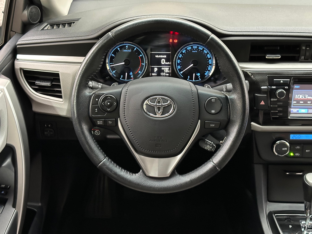 Toyota Corolla Prata