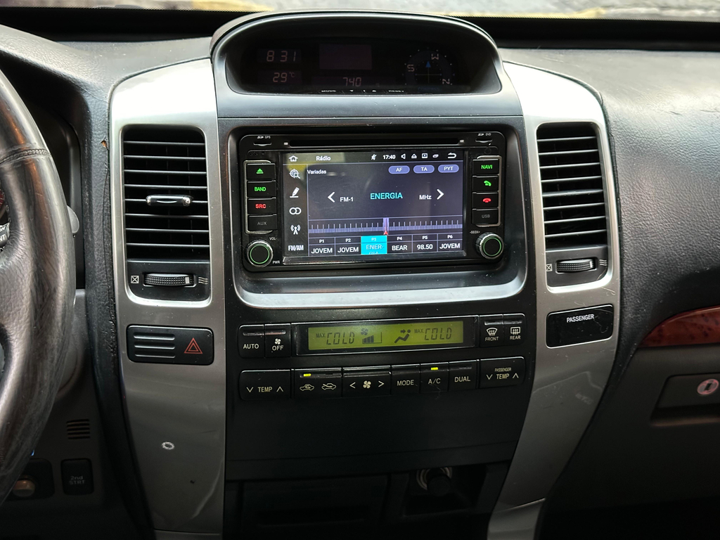 Toyota Land Cruiser Prado Prata