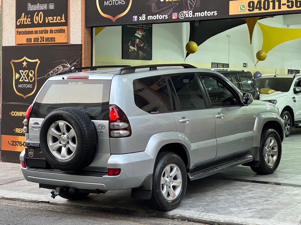 Toyota Land Cruiser Prado Prata