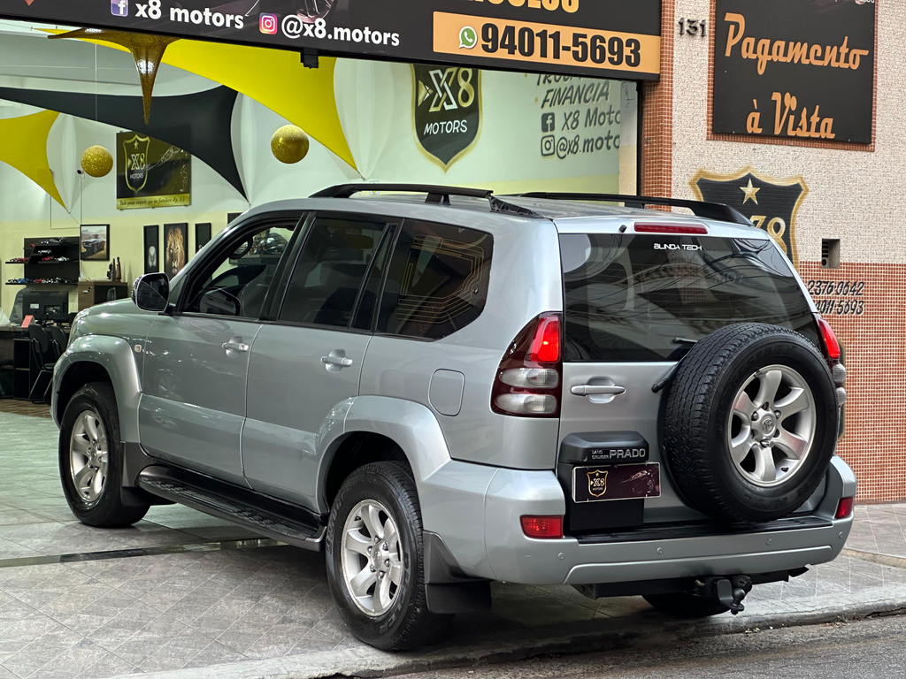 Toyota Land Cruiser Prado Prata