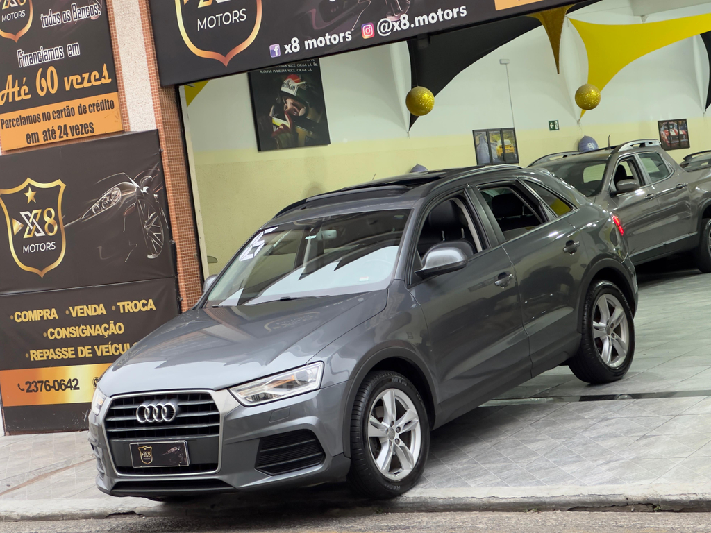 Audi Q7 Cinza