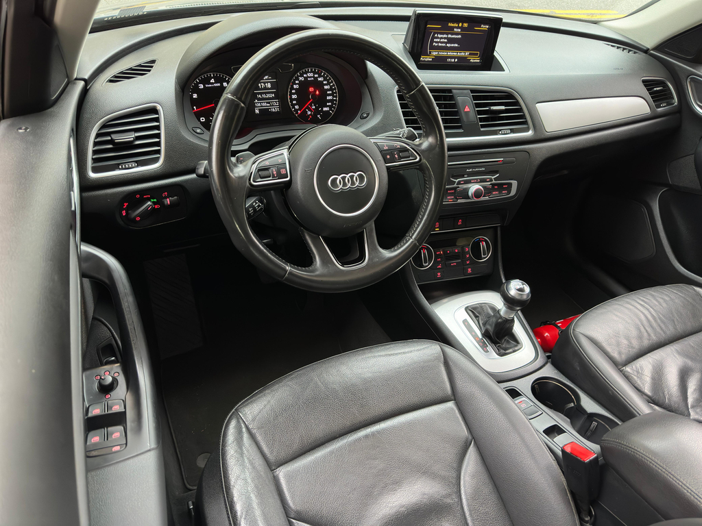 Audi Q7 Cinza