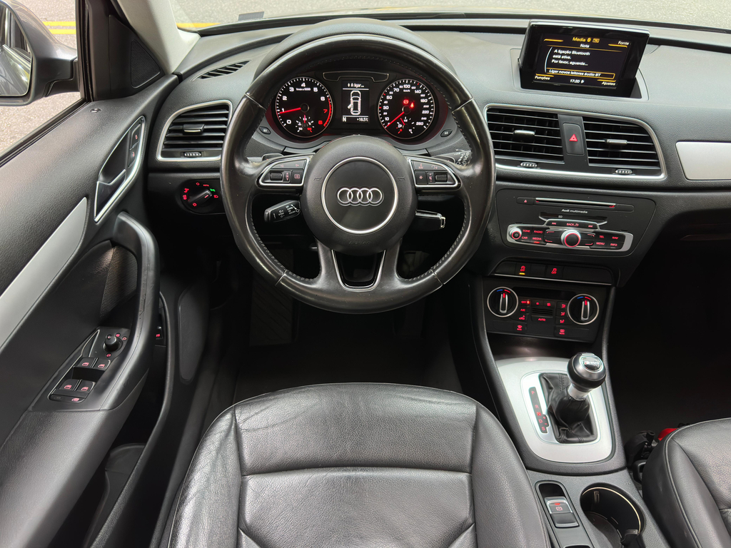 Audi Q7 Cinza