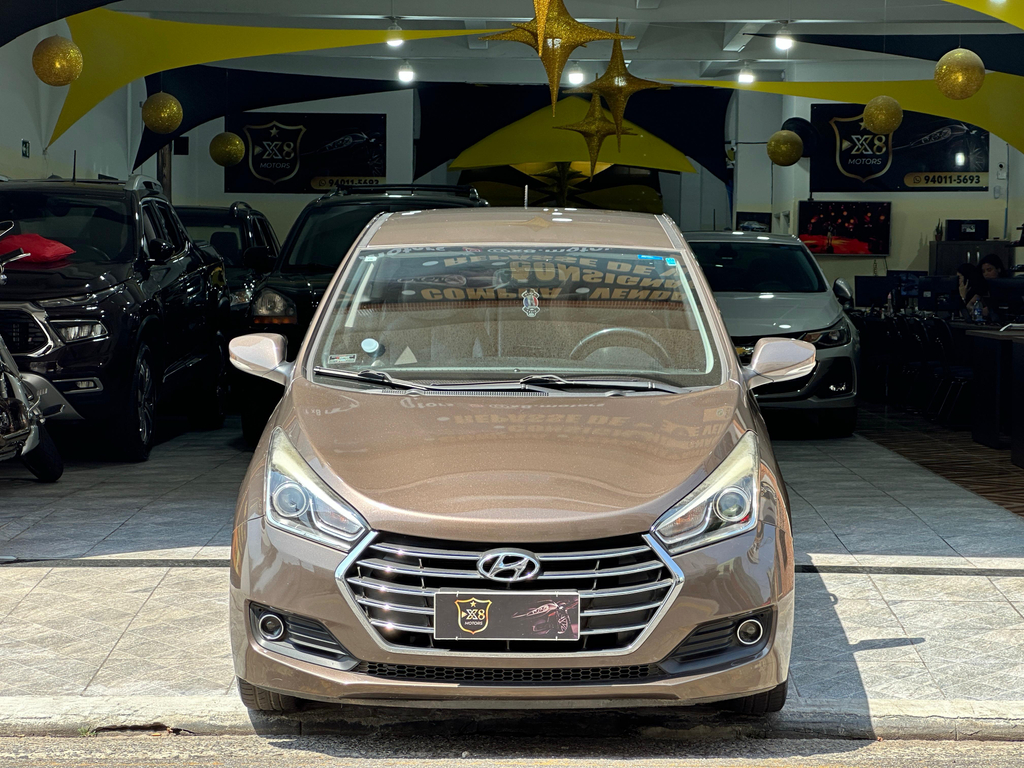 Hyundai HB20S Marrom