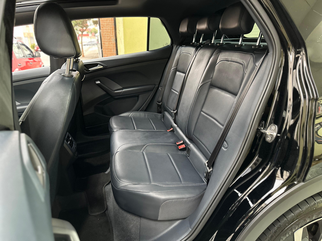 Volkswagen T-Cross Preto