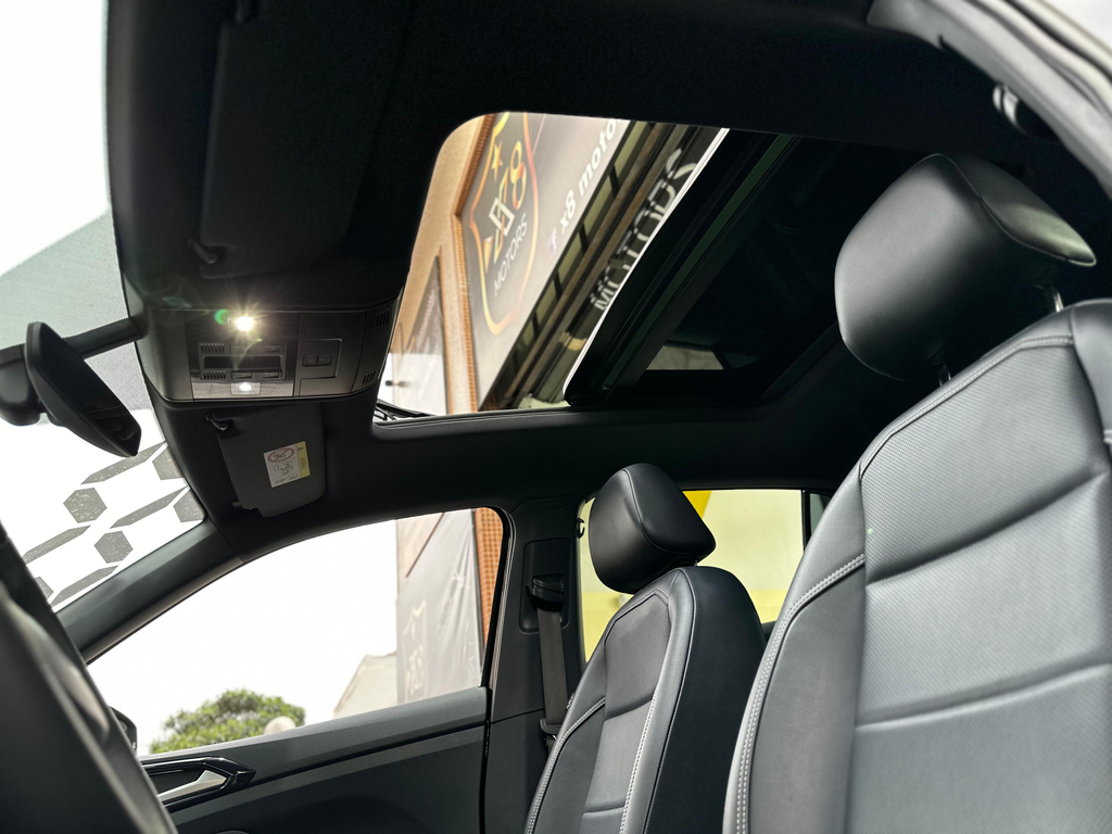 Volkswagen T-Cross Preto