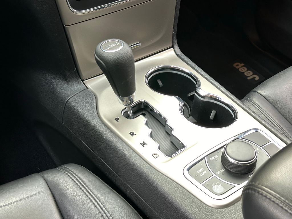 Jeep Cherokee Preto