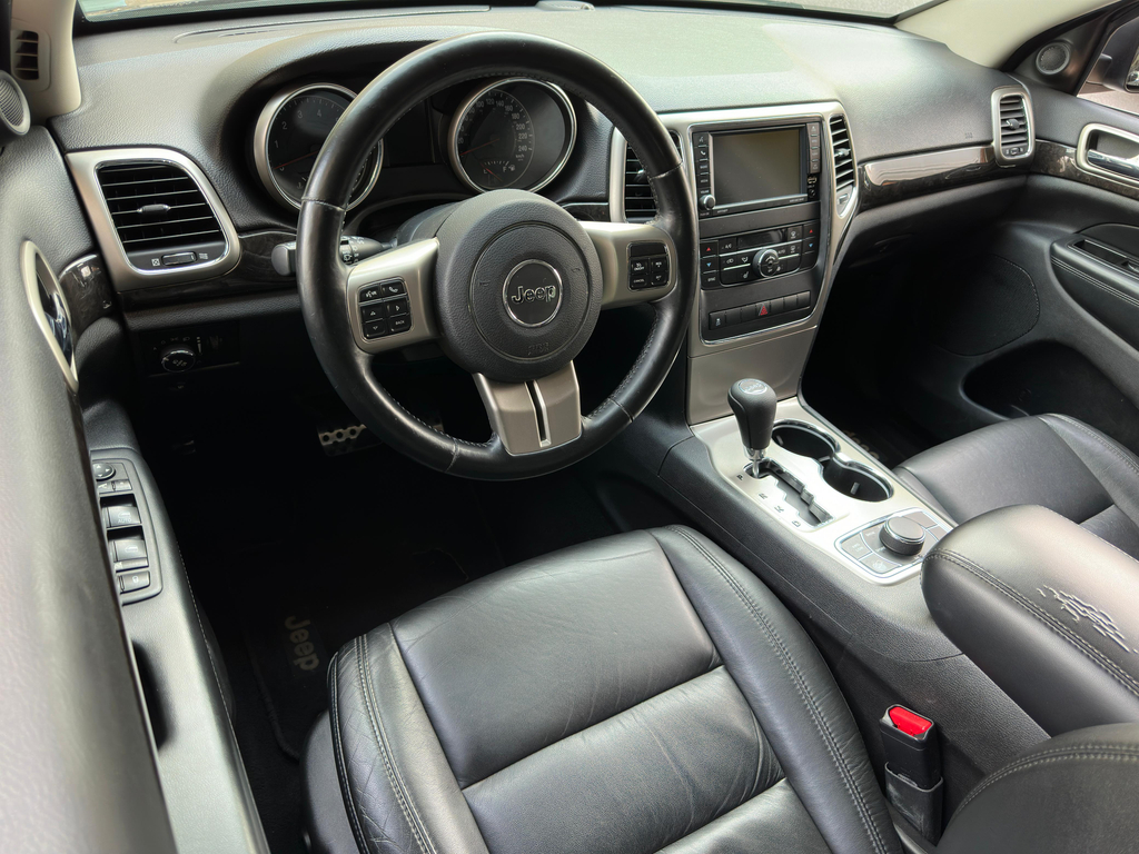 Jeep Cherokee Preto