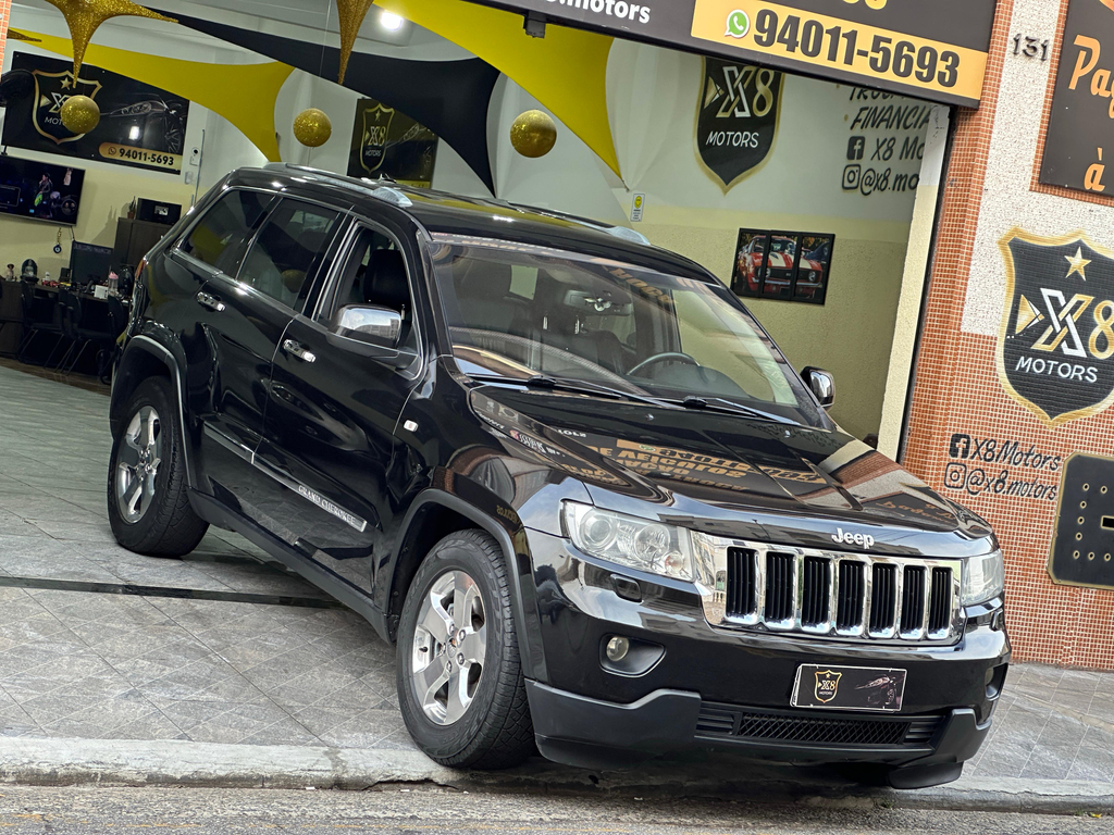 Jeep Cherokee Preto