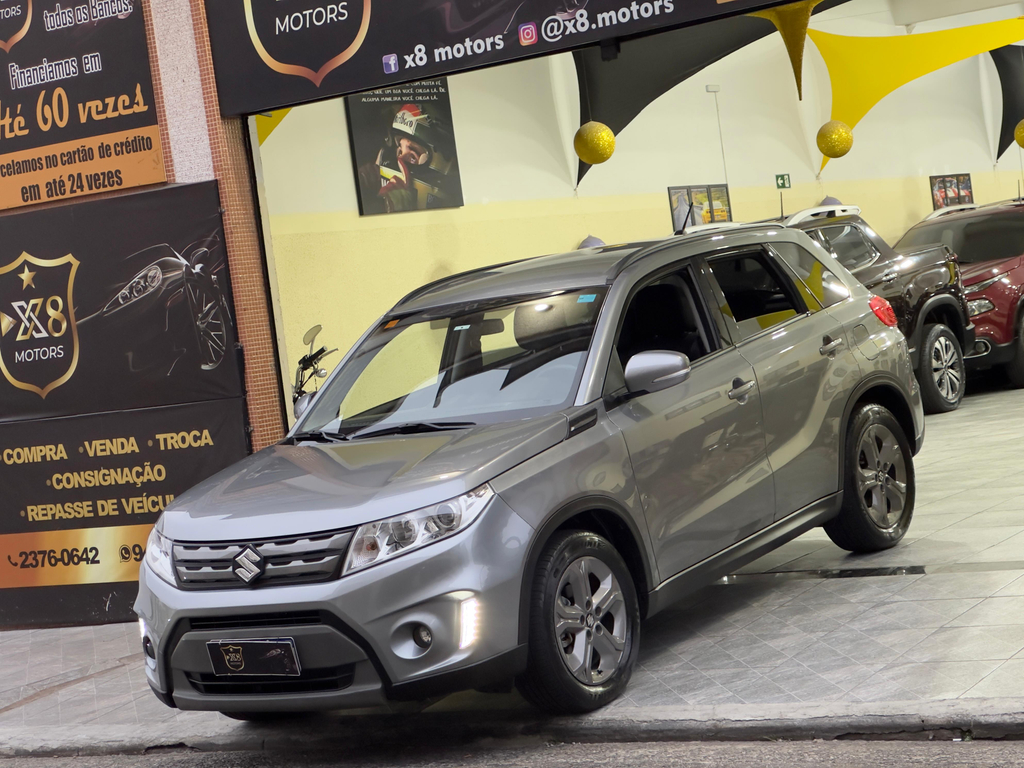 Suzuki Vitara Cinza