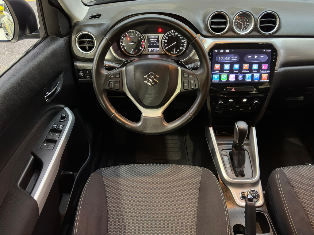 Suzuki Vitara Cinza