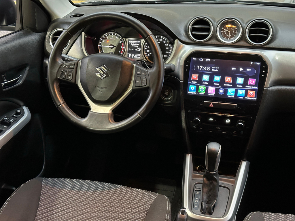 Suzuki Vitara Cinza