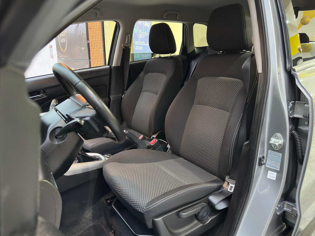 Suzuki Vitara Cinza