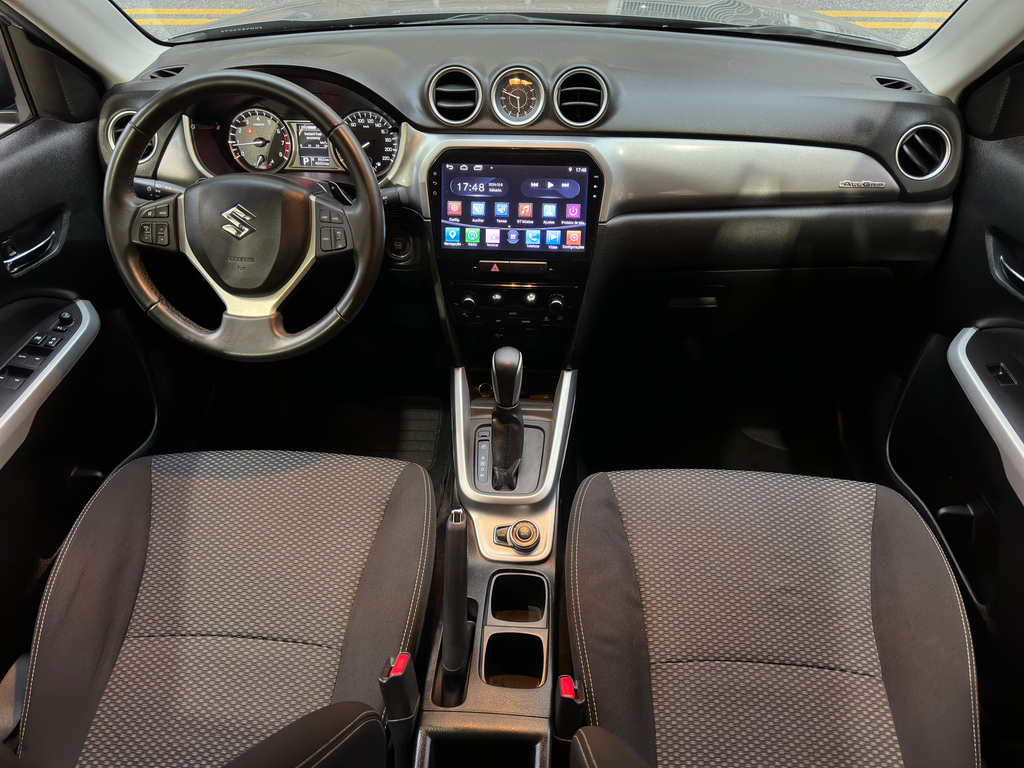 Suzuki Vitara Cinza