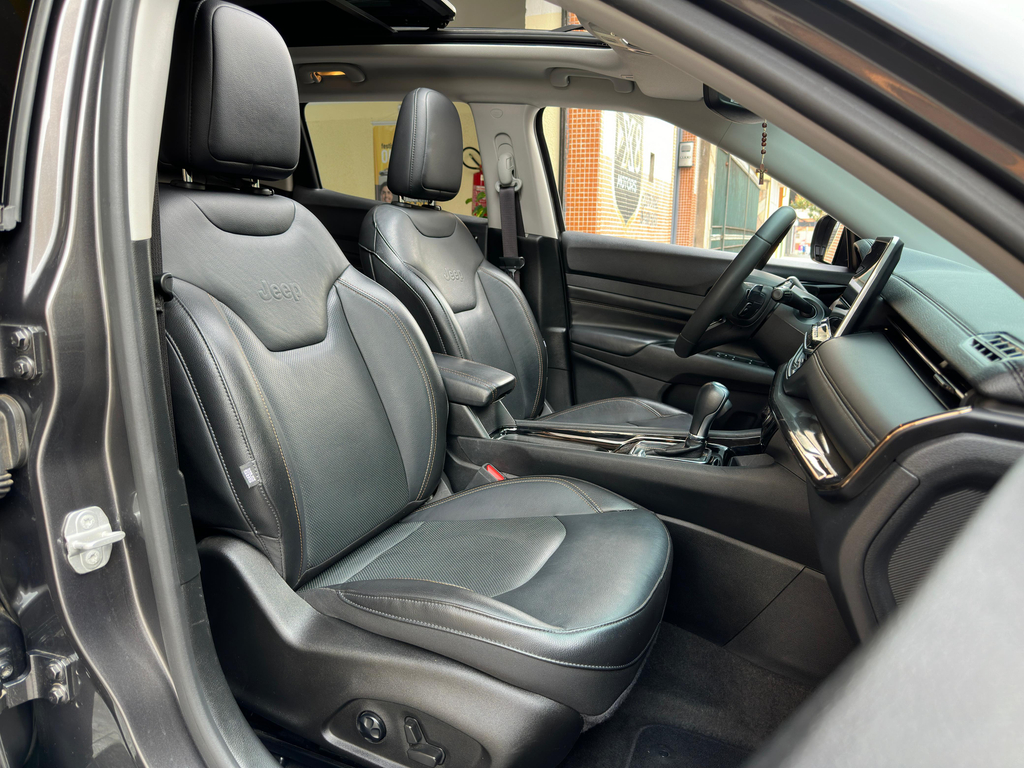 Jeep Compass Cinza