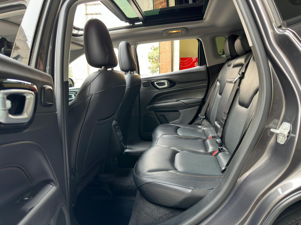Jeep Compass Cinza