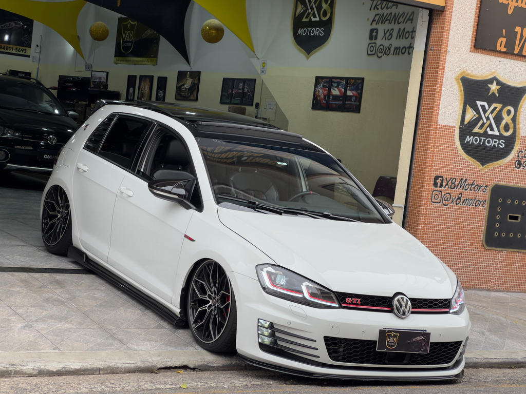 Volkswagen Golf Branco