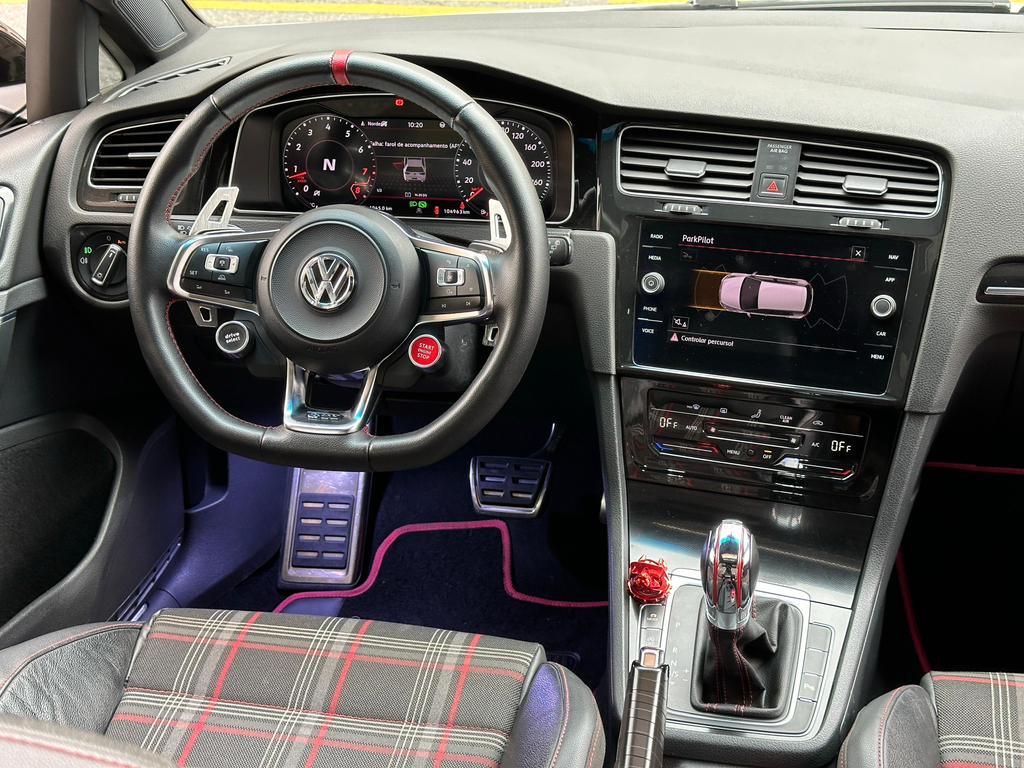 Volkswagen Golf Branco