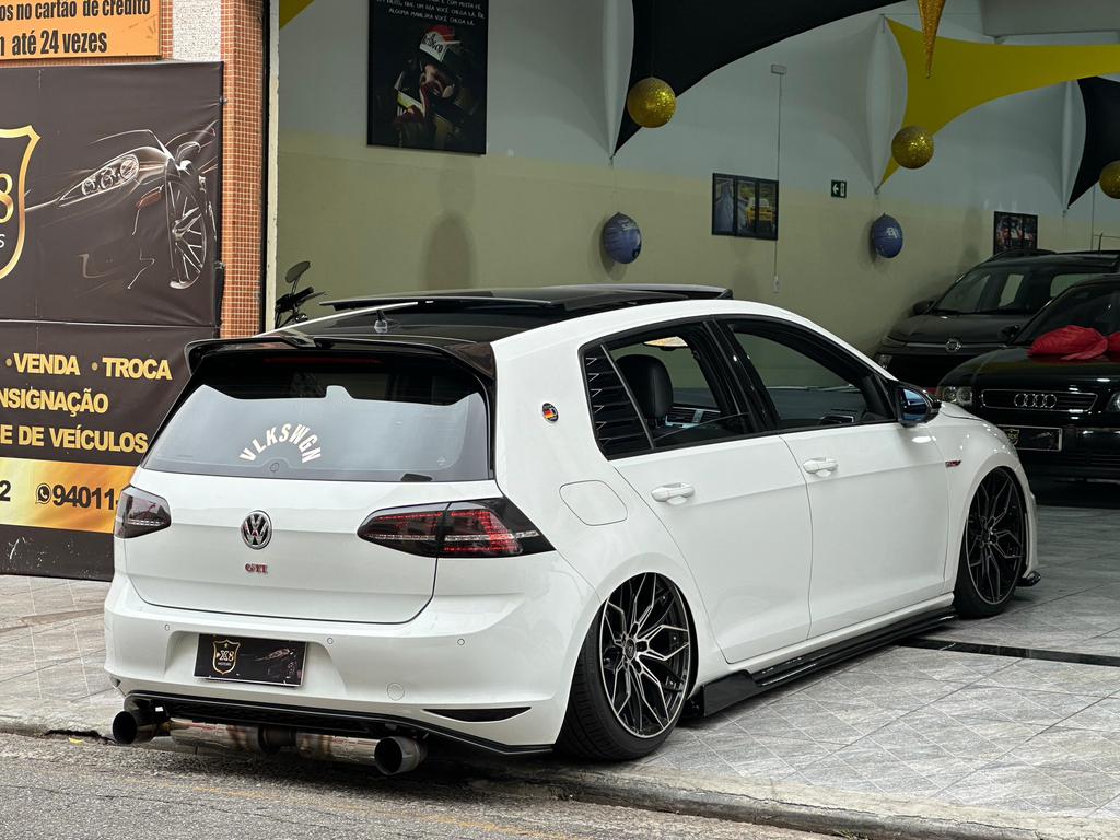 Volkswagen Golf Branco