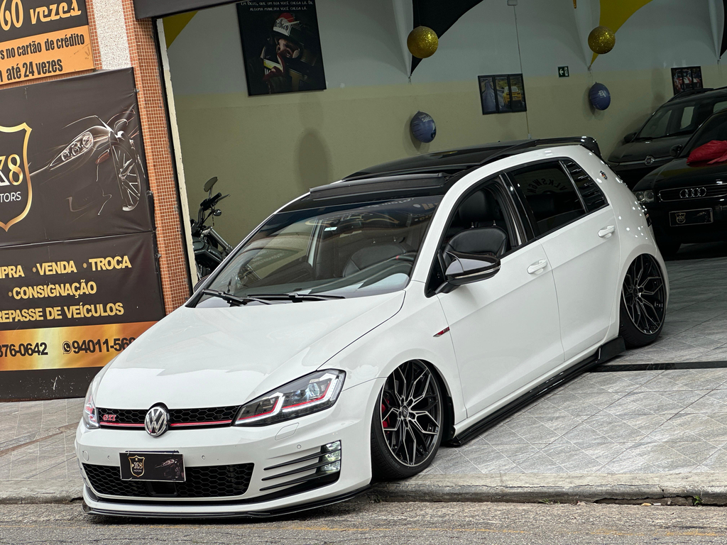 Volkswagen Golf Branco