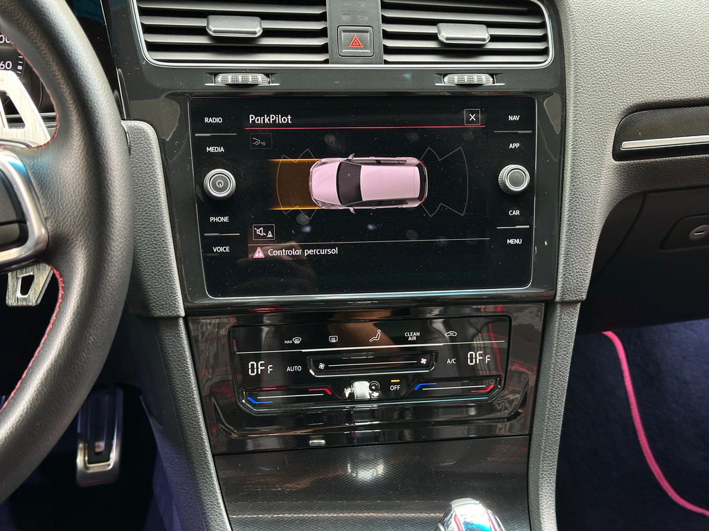 Volkswagen Golf Branco