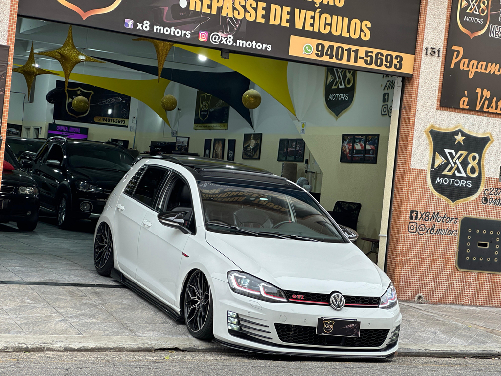 Volkswagen Golf Branco