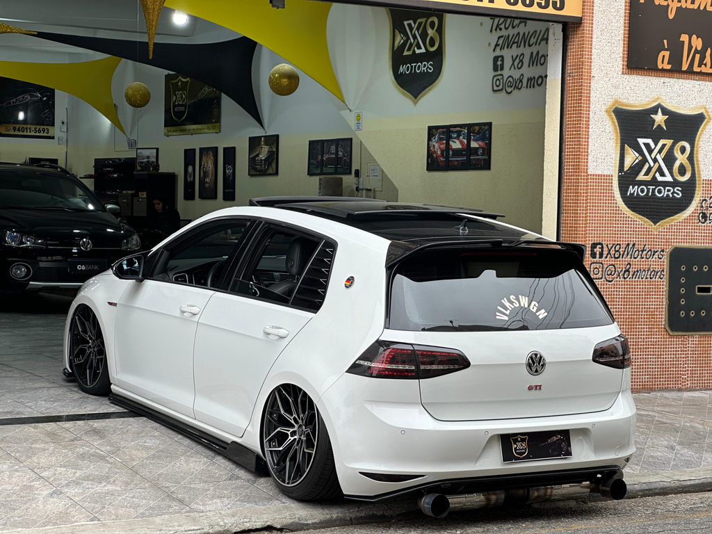 Volkswagen Golf Branco