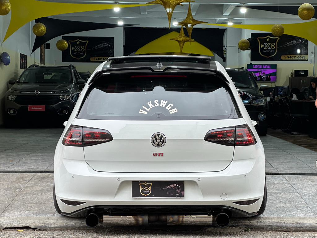 Volkswagen Golf Branco