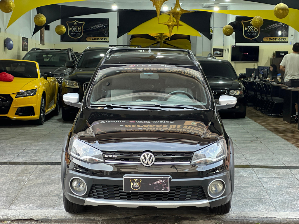 Volkswagen Saveiro Preto