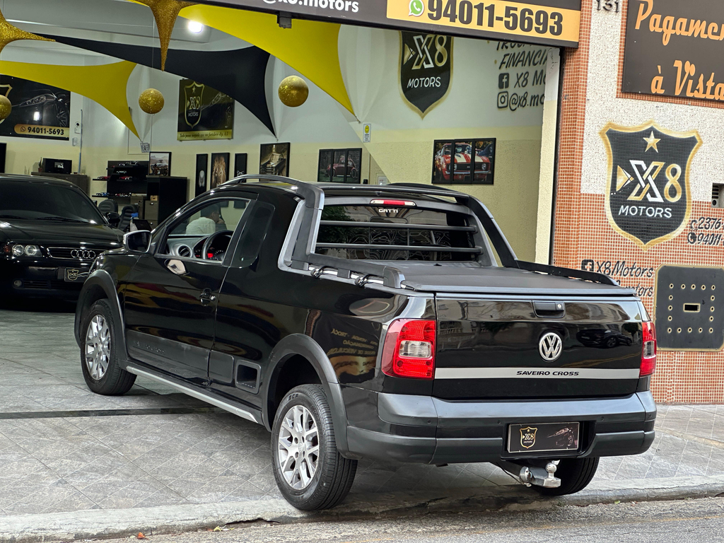 Volkswagen Saveiro Preto