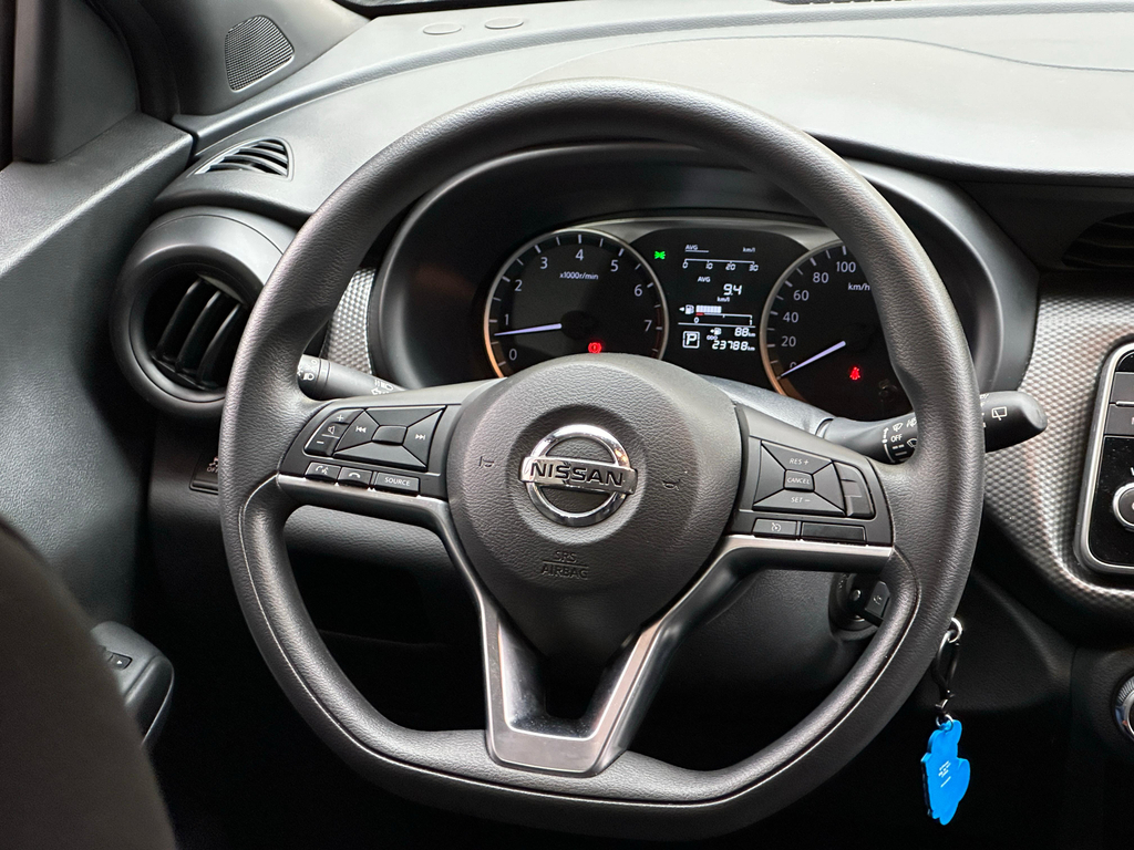 Nissan Kicks Branco