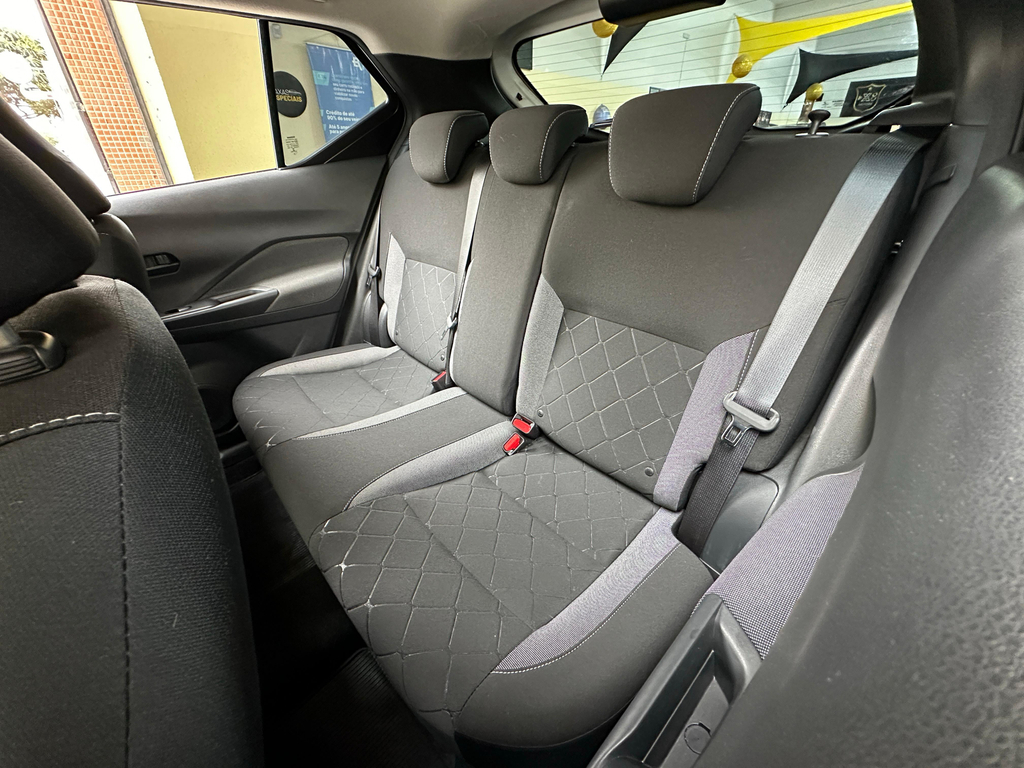 Nissan Kicks Branco