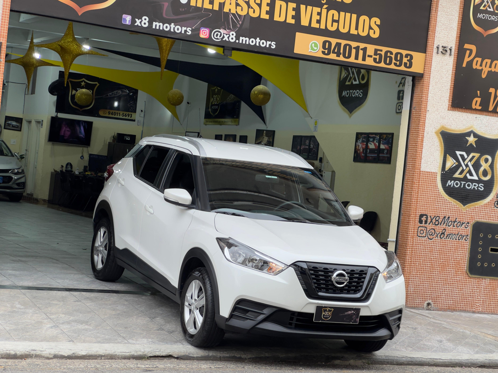 Nissan Kicks Branco