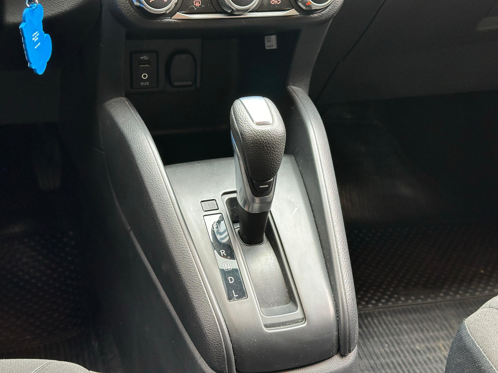 Nissan Kicks Branco