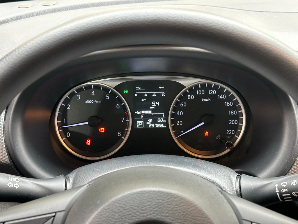 Nissan Kicks Branco