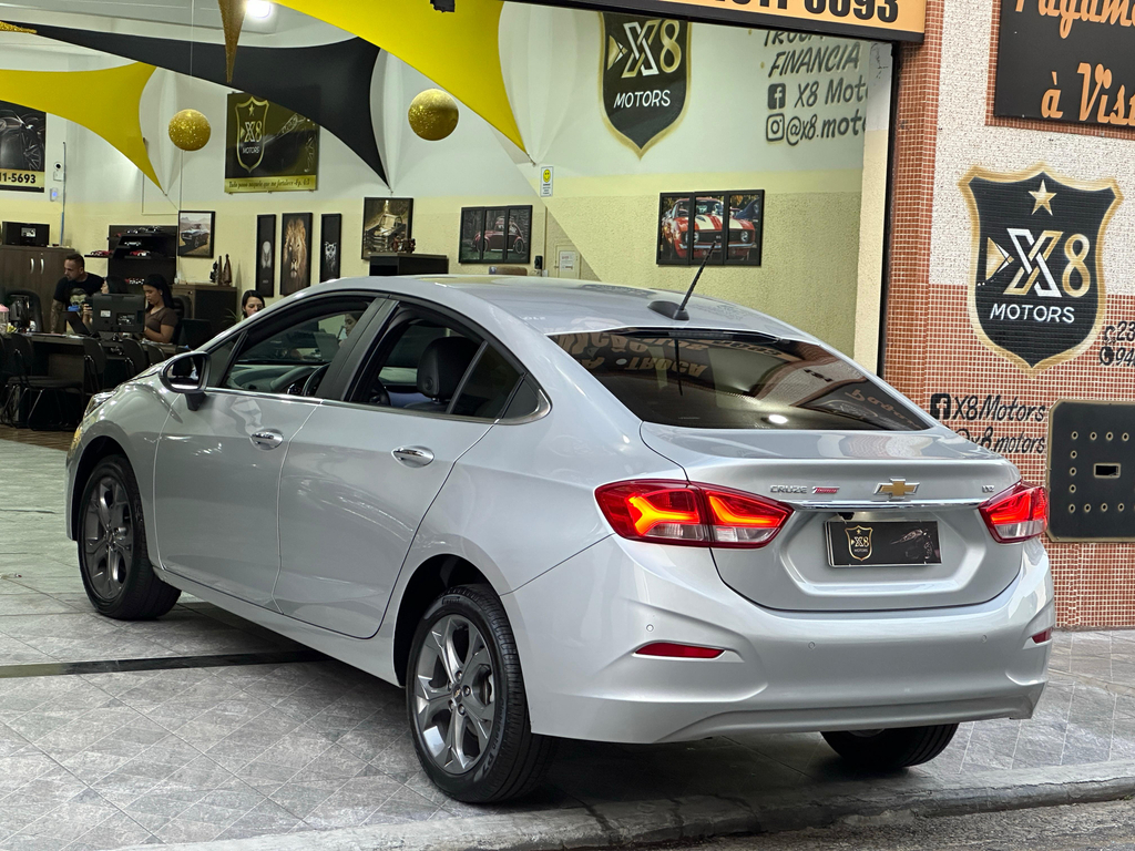 Chevrolet Cruze Sedan Prata