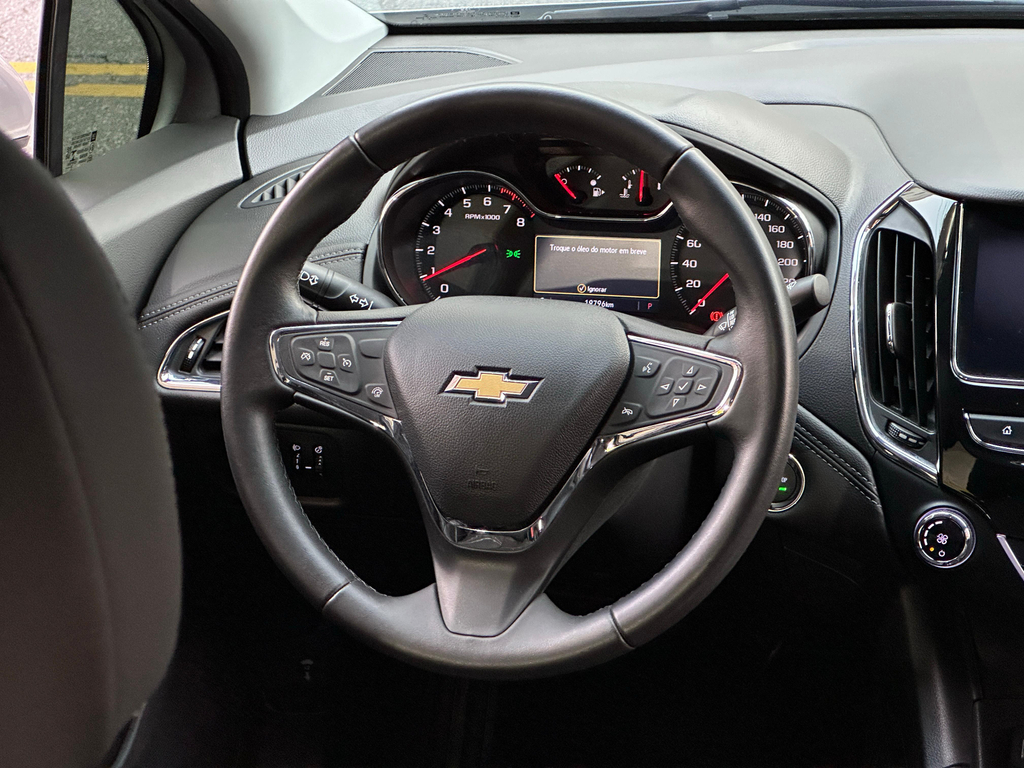 Chevrolet Cruze Sedan Prata