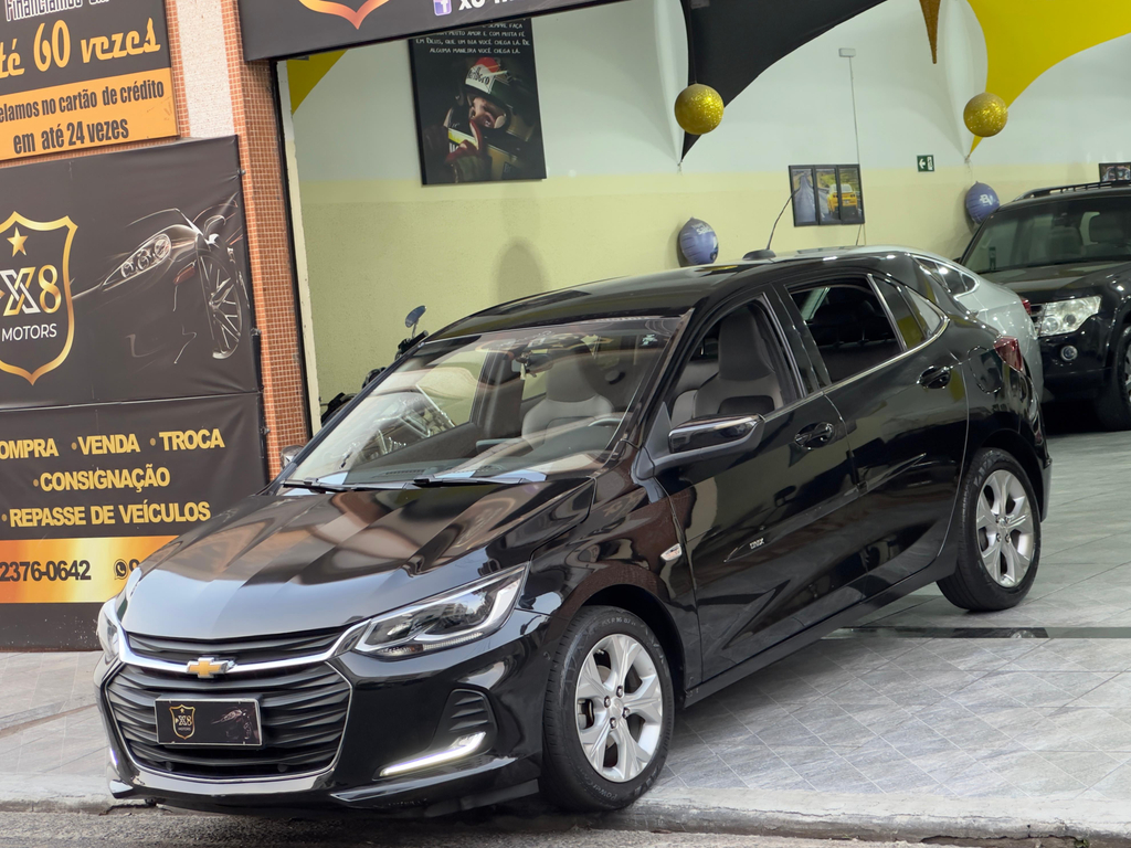 Chevrolet Onix Preto